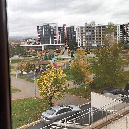 Стая За Гости Пентагона Kŭrdzhali 外观 照片